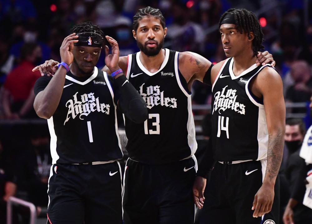 多特欧冠坐拥魔鬼主场 战巴萨或延续不败神话（多特欧冠魔鬼主场加持 对阵巴萨有望续写不败神话）