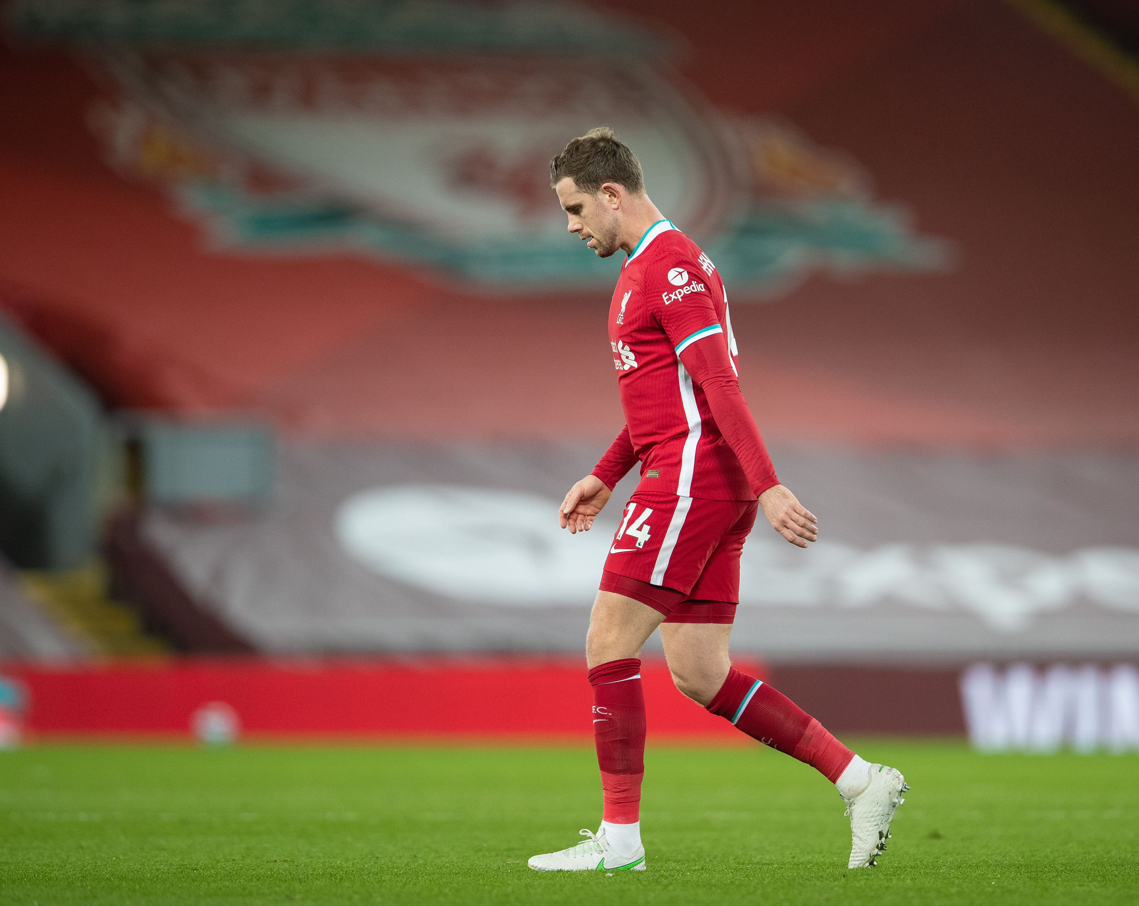 记者：齐尔克泽有可能会离队，曼联有信心从他身上收回转会费（名记：齐尔克泽或将离队，曼联有信心回收转会费）