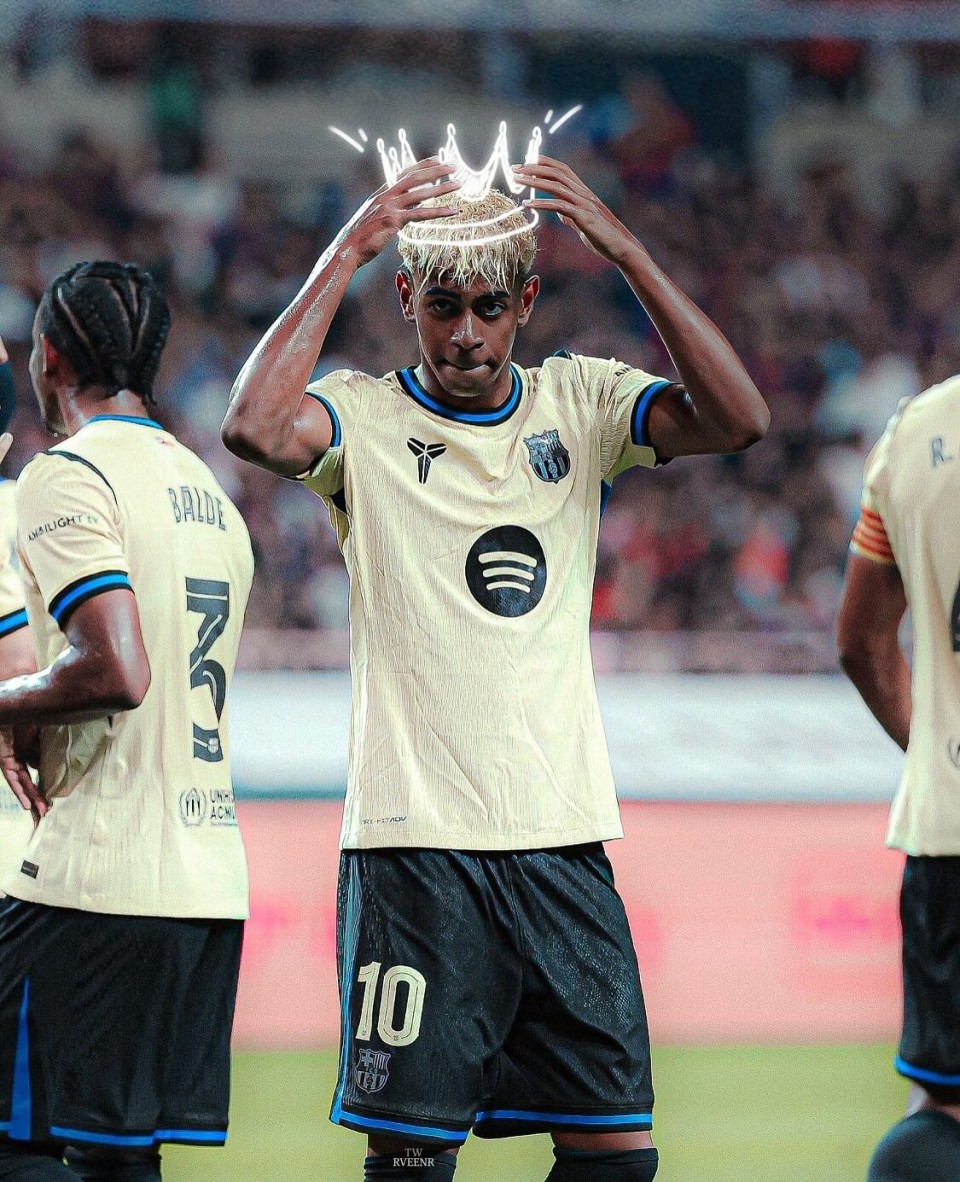 跟队记者：VAR竟然认为米兰对阵帕尔马时的点球是萨56的犯规（随队记者：VAR竟认定米兰战帕尔马的点球源于萨勒马科尔斯犯规）