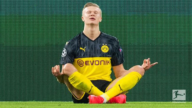 巴媒：奥斯卡告知亲友自己想退役，圣保罗有意邀请他加入幕后（巴媒称奥斯卡已向亲友表达退役意向，圣保罗拟邀其转入幕后工作）