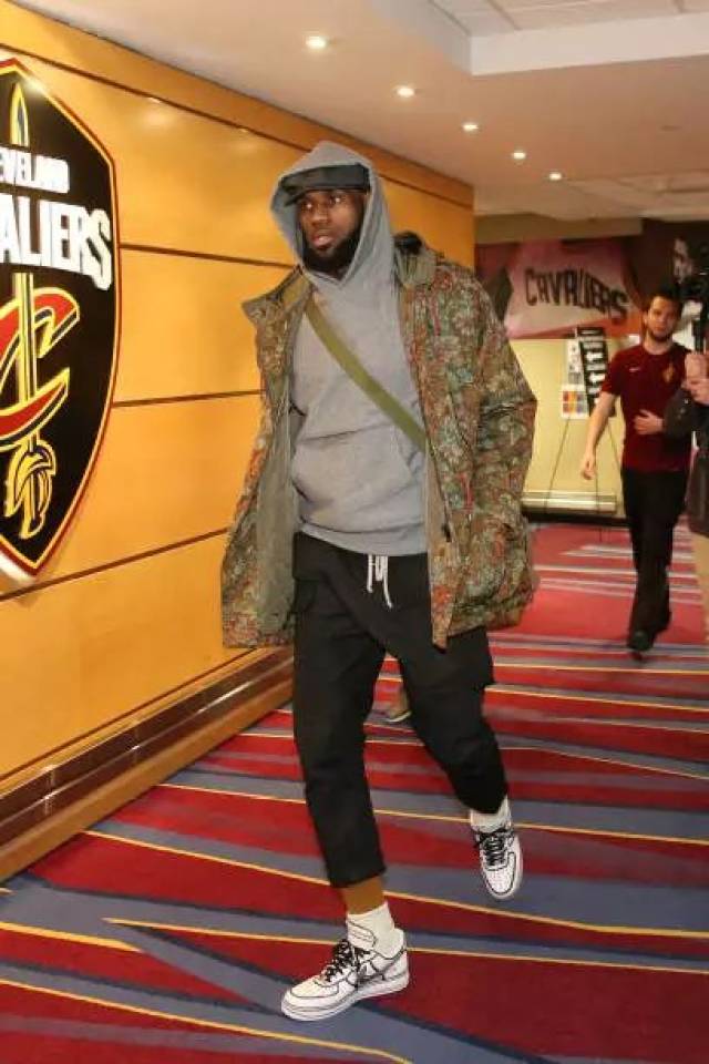 德转列希腊球员历史身价前10：马诺拉斯4500万第1，帕帕上榜（德转盘点希腊球员历史最高身价TOP10：马诺拉斯4500万居首，帕帕入围）