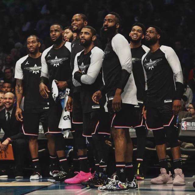 中超球队锁定两名外援目标，谈判进入深入阶段（中超球队两名外援目标已明确，谈判已进入深入阶段）