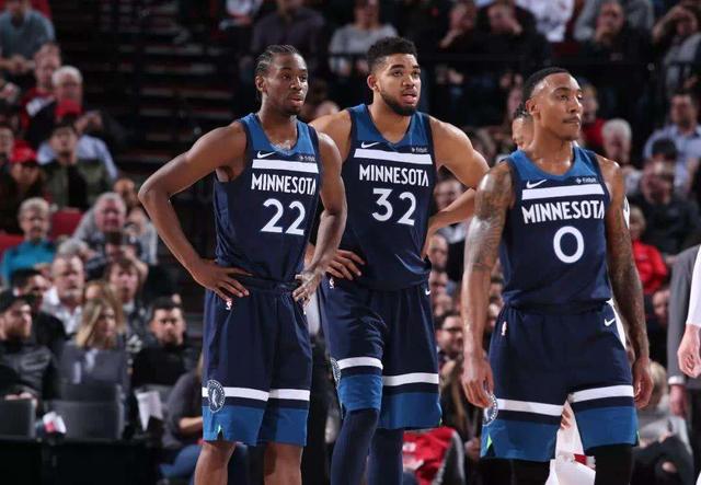 半场战报：赫罗纳1-0阿拉维斯，齐甘科夫建功（半场比分：赫罗纳1比0领先阿拉维斯，齐甘科夫破门）