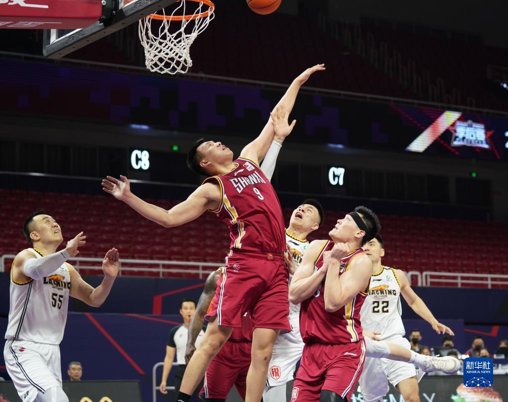 克罗斯：皇马与曼城都缺乏中场控制力；英超球队客场表现下滑（克罗斯：皇马、曼城中场掌控不足；英超球队客场竞争力走低）