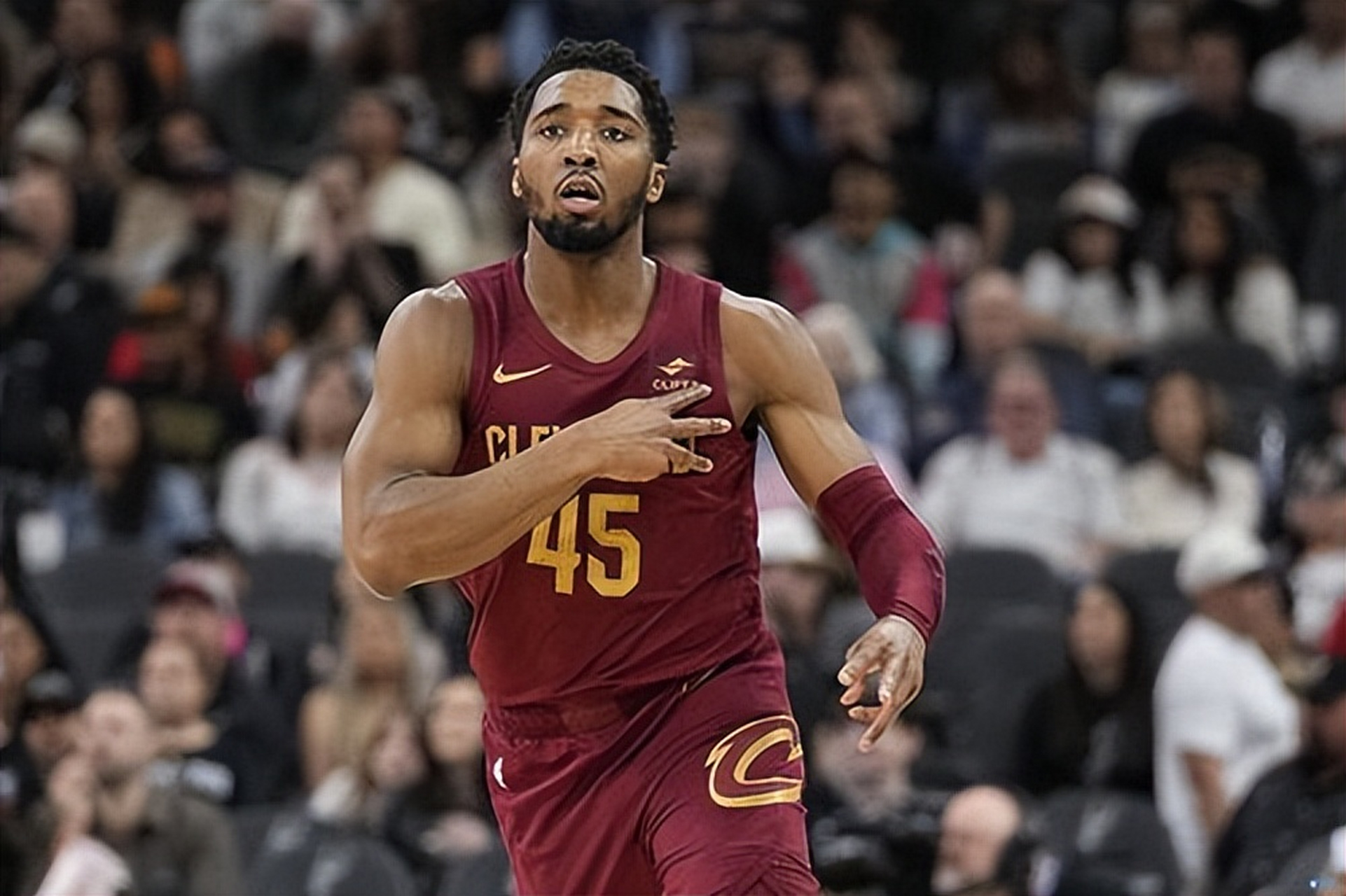 加时赛独得18分！约基奇成历史第一人，全场56+16+15，震铄古今（加时赛砍18分，约基奇登顶史上第一，56+16+15封神之战）