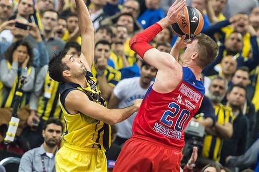 法尔克：拜仁仍在密切关注DV9，同时也对弗兰库利诺-朱感兴趣（法尔克称：拜仁依然紧盯DV9，亦对弗兰库利诺-朱有意）