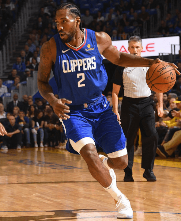 稳！巴特勒上半场6中5得到16分2板2助1帽 罚球7中6&得分两队最高（稳健！巴特勒上半场6投5中砍16分2篮板2助攻1盖帽，罚球7罚6中，得分全场最高）