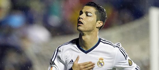 尹鸿博：伤病彻底击垮了我，自己只剩一颗狂跳却无能为力的心（尹鸿博：被伤病击溃，心仍狂跳却无力回天）