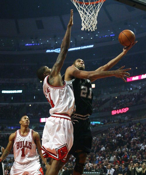 基米希：球队上半场表现不错，卡尔理应入选德国国家队（基米希称赞上半场发挥，力挺卡尔入选德国国家队）