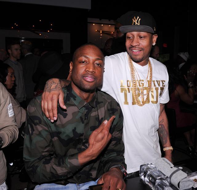 韩足晚报（2025.11.14）完胜，韩国拿到关键胜利（韩足晚报（2025.11.14）：韩国完胜拿下关键三分）