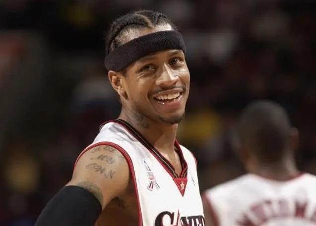 德保罗：梅西的影响力无需过多解释，我们应尽情欣赏他的表演（德保罗：梅西的影响力不言自明，尽情享受他的表演）