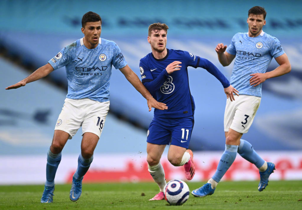 里程碑之战，麦肯尼迎来尤文生涯第200次出场（麦肯尼第200次代表尤文出场，迎来里程碑时刻）